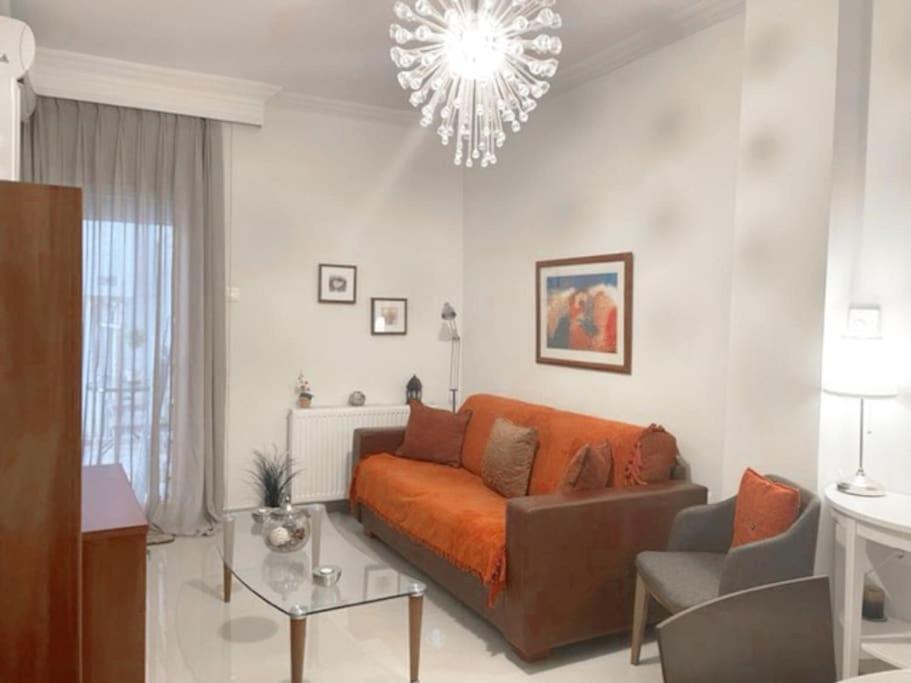 Crimson Suite: 1-Bedroom Apartment In Thessaloniki Exterior photo
